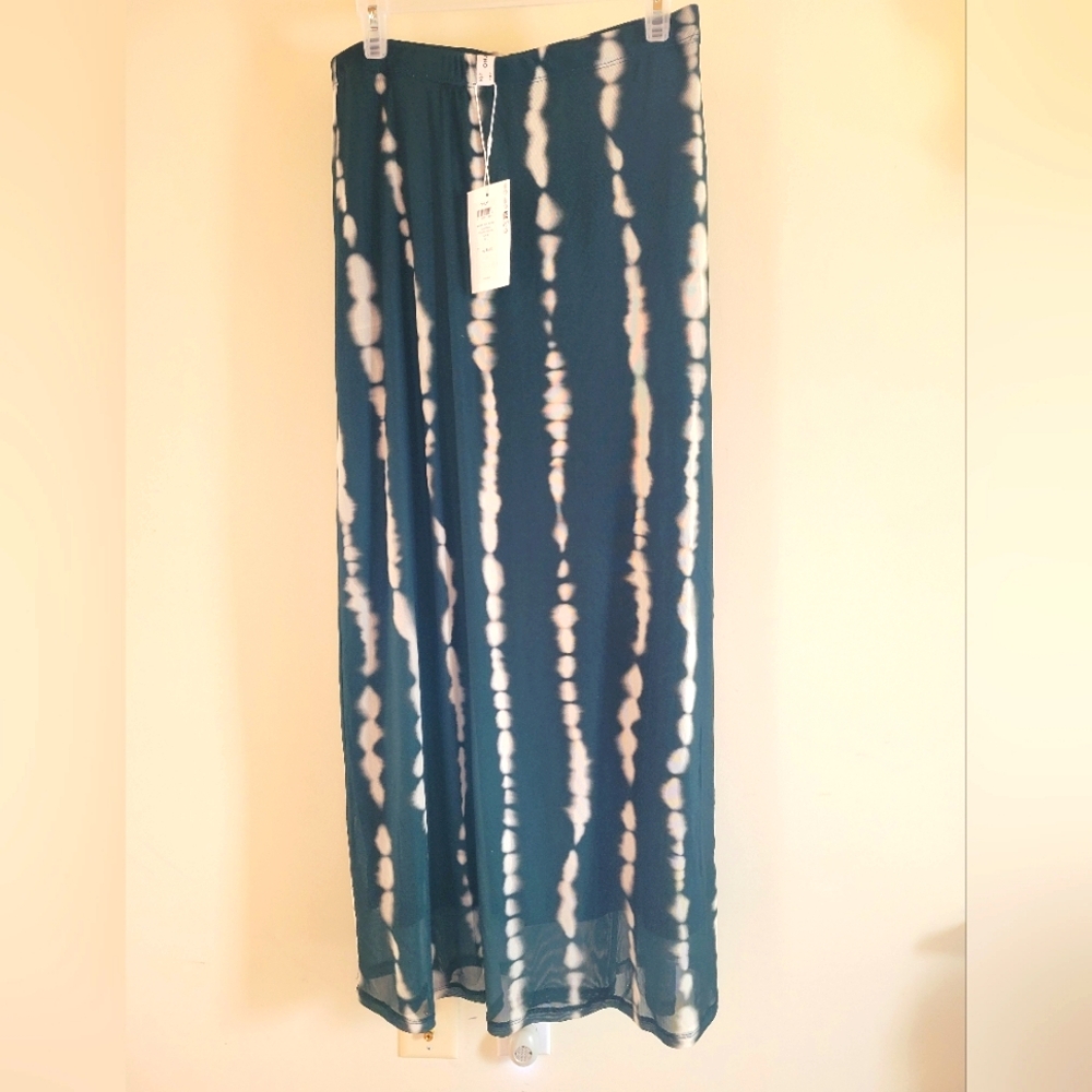 Sz L Mesh Overlay Maxi Skirt